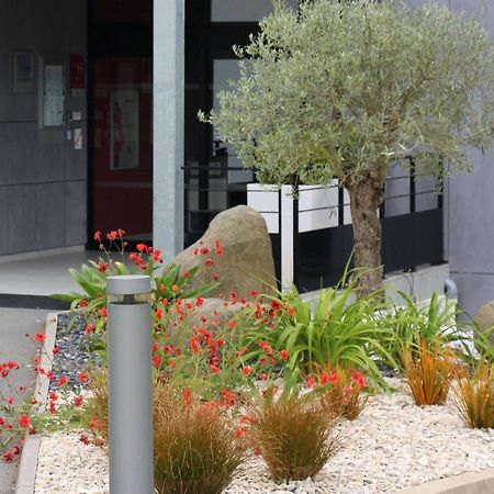 Hotel Ibis Guingamp Coeur De Bretagne Ploumagoar Zewnętrze zdjęcie