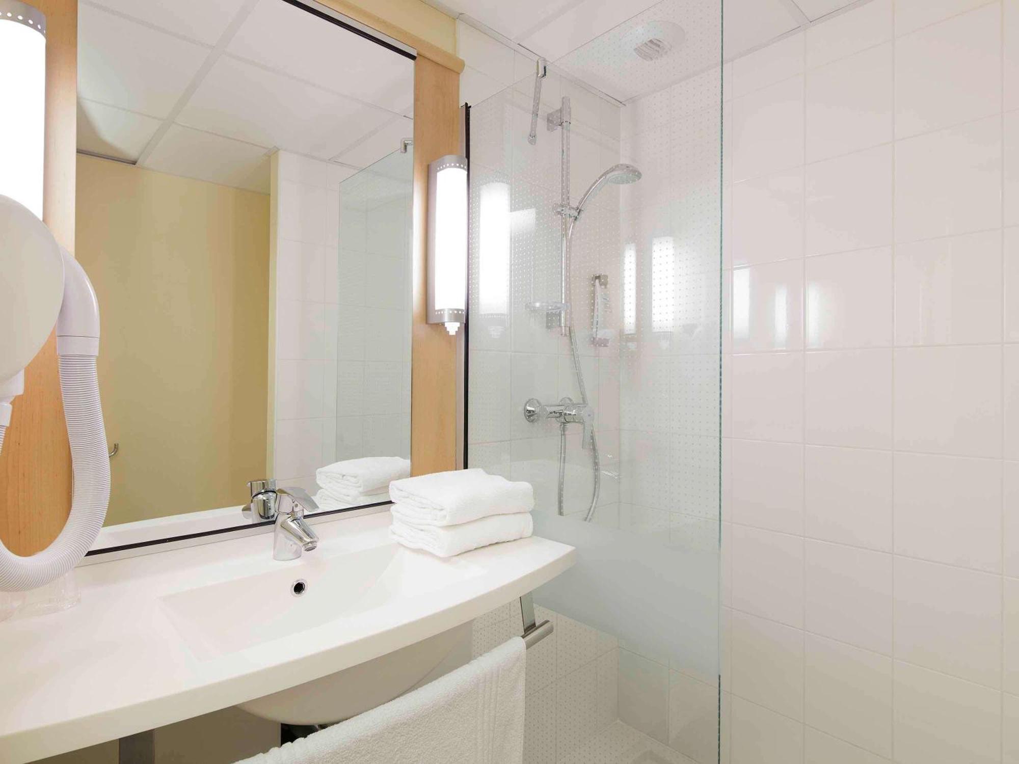 Hotel Ibis Guingamp Coeur De Bretagne Ploumagoar Pokój zdjęcie