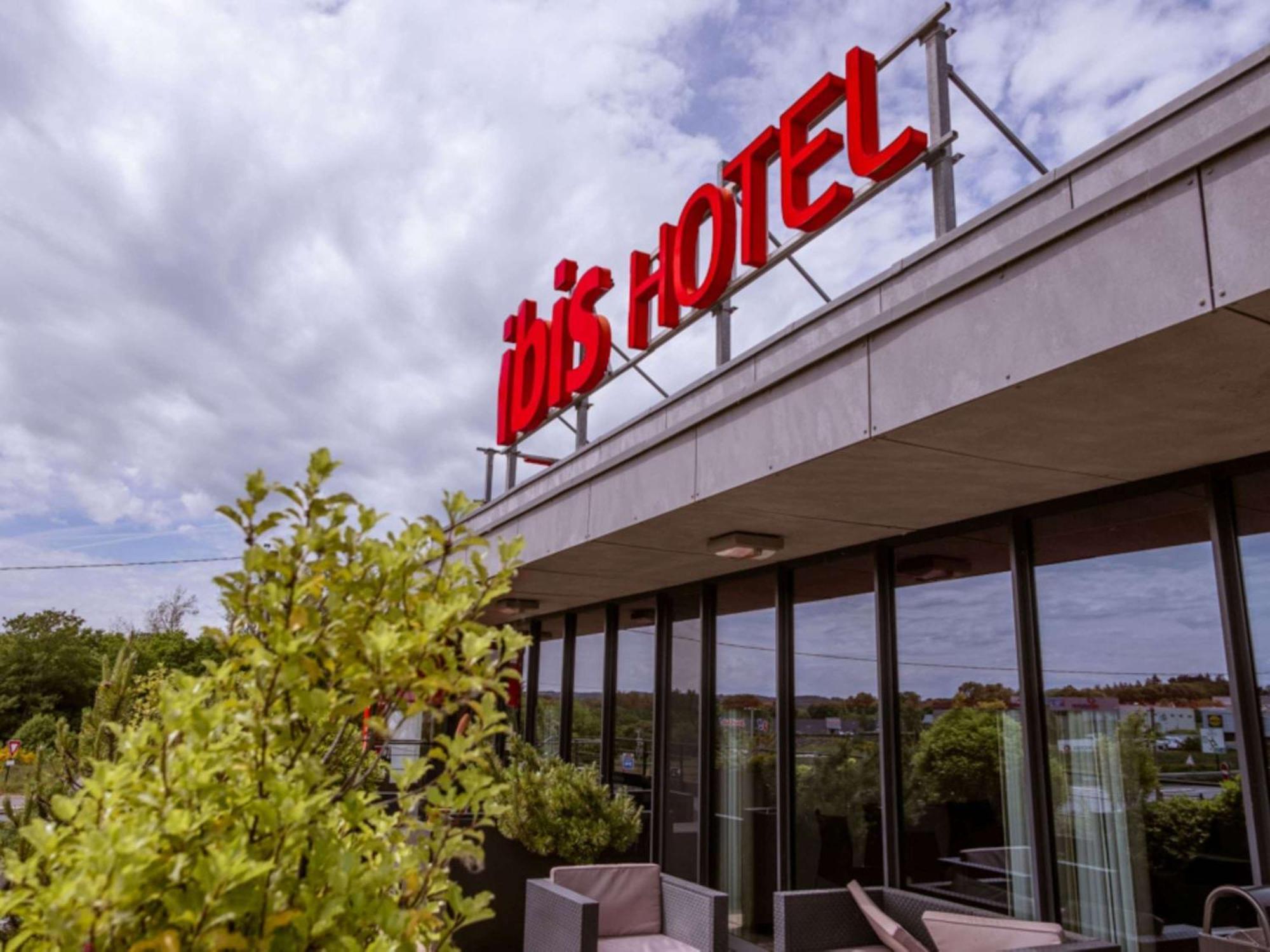Hotel Ibis Guingamp Coeur De Bretagne Ploumagoar Zewnętrze zdjęcie